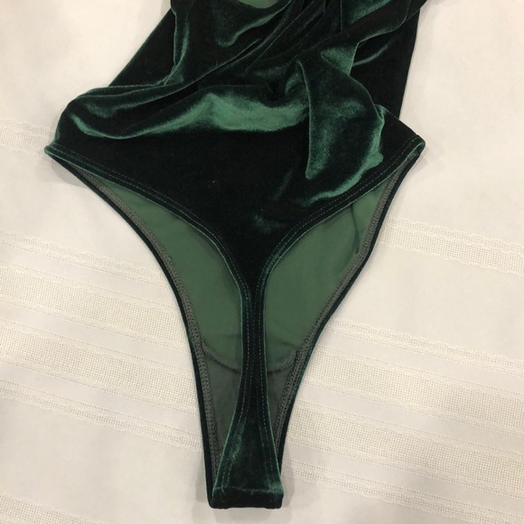 American Apparel Velvet green body suit - Picture 2 of 2